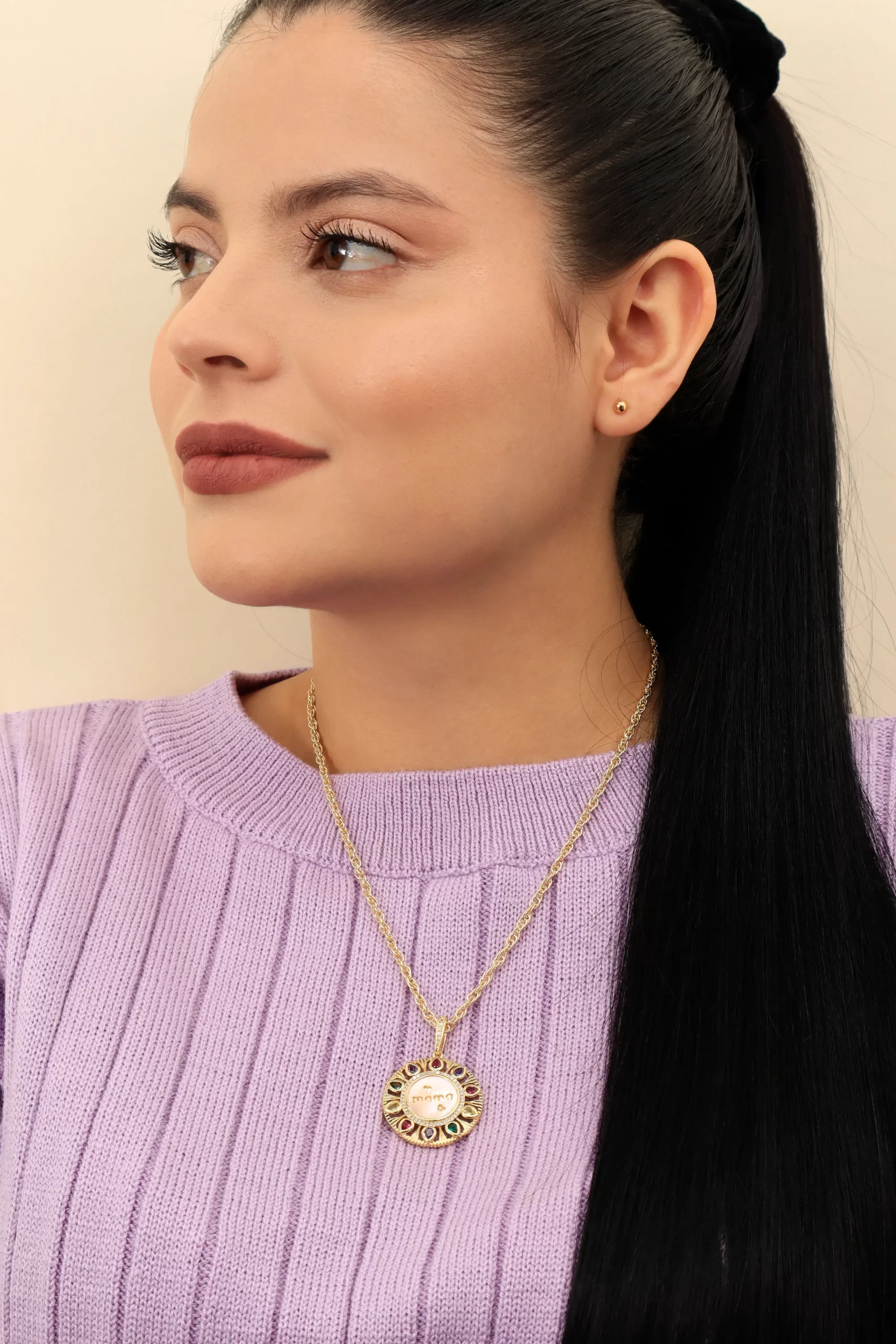 Collar dorado en baño de oro 24k y dije. Marca Brazz by Roel, con Roel Joyas puedes emprender e impulsar tu negocio, tenemos los mejores precios del mercado