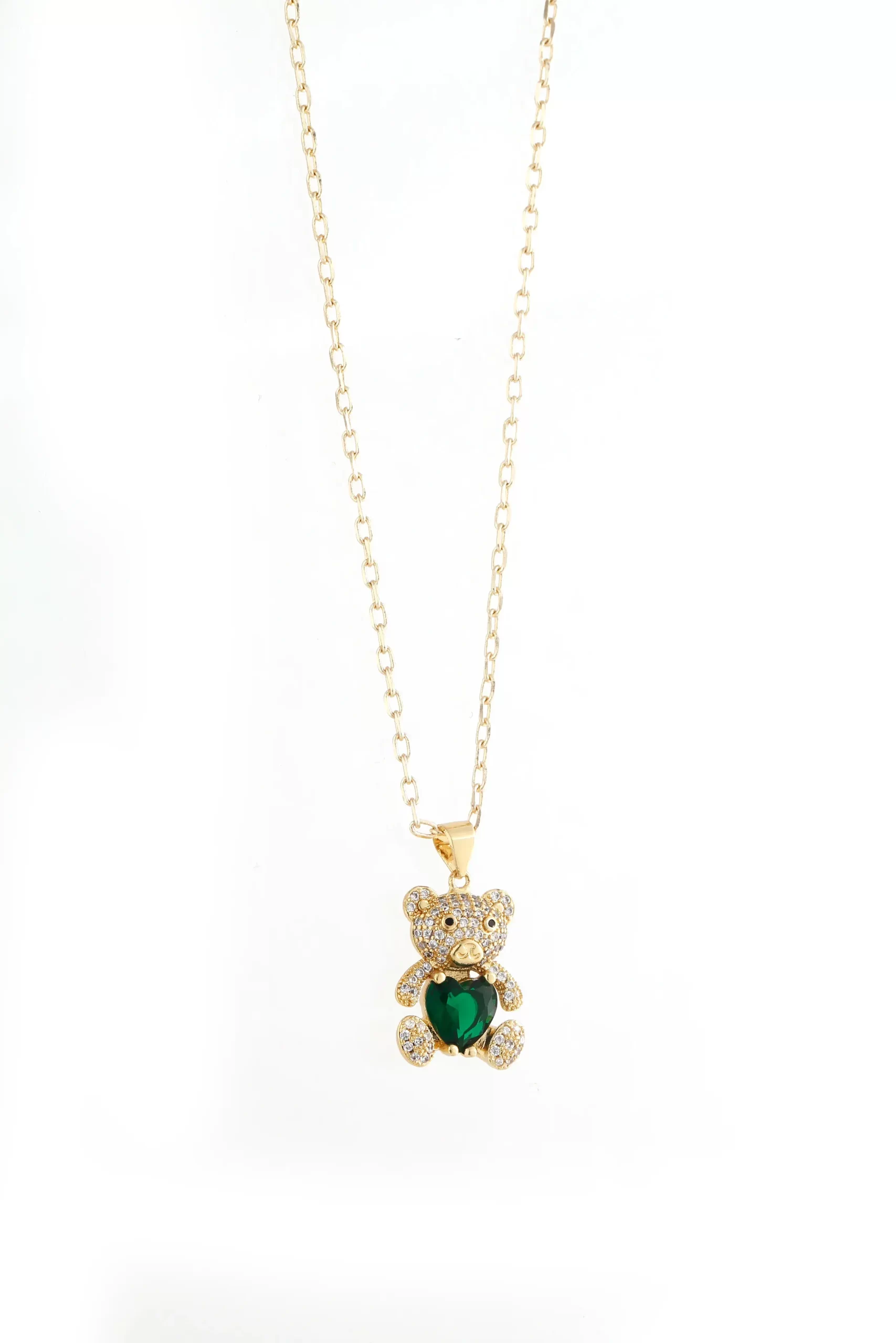 Collar dorado en baño de oro 24k y dije. Marca Brazz by Roel, con Roel Joyas puedes emprender e impulsar tu negocio, tenemos los mejores precios del mercado