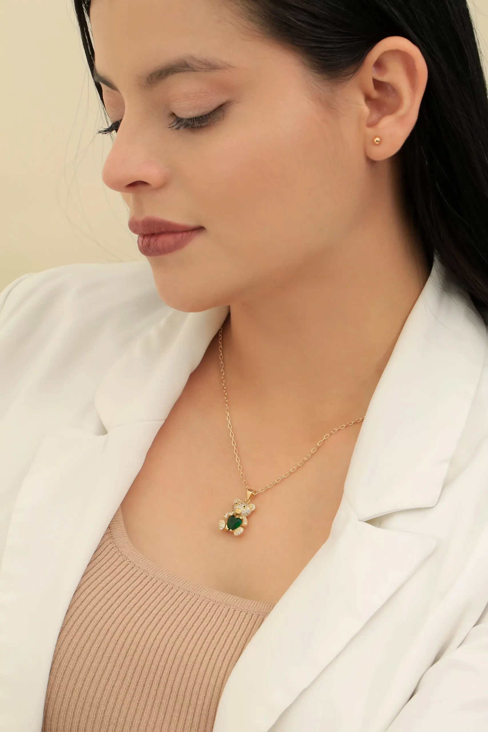 Collar dorado en baño de oro 24k y dije. Marca Brazz by Roel, con Roel Joyas puedes emprender e impulsar tu negocio, tenemos los mejores precios del mercado